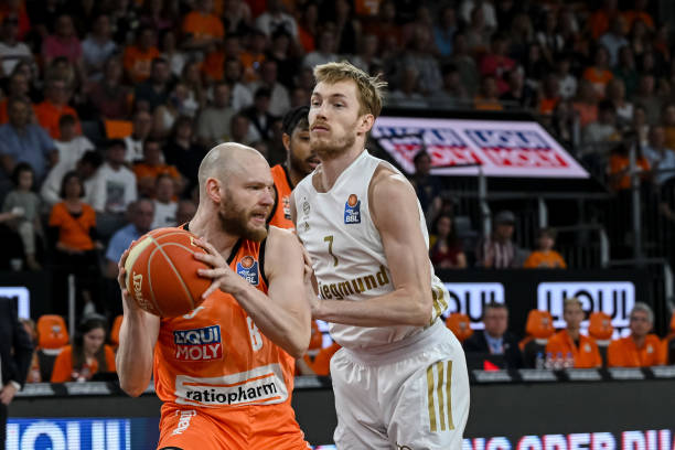 他一直以来 他一直以来